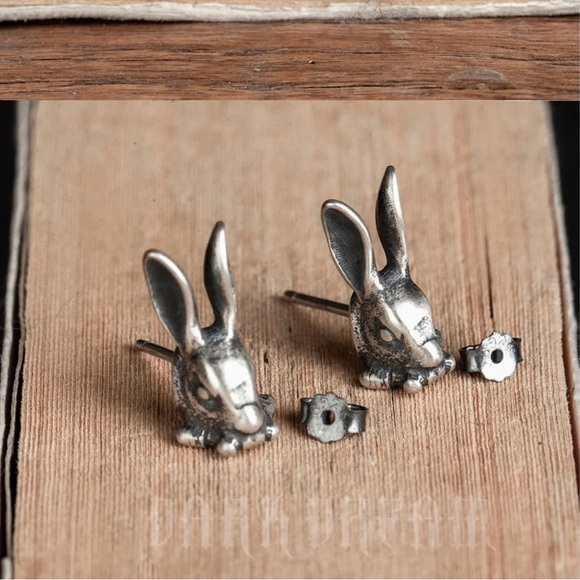 Single Accent S925 Sterling Silver Retro Punk Rabbit Stud Earring - Picture 3 of 8
